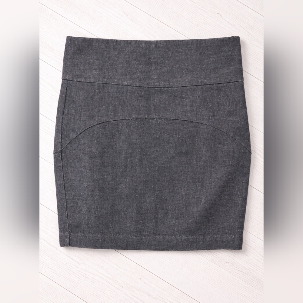 🪻 GAP Dark Blue Pencil Skirt - size 8